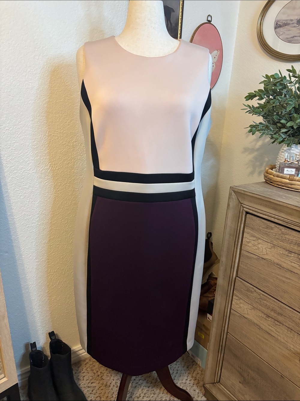 Calvin Klein Colorblock Sheath Dress in Blush, Eggplant and Black- Size 16W